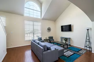 3210 Clearview Cir, Houston, TX 77025 - Photo 3