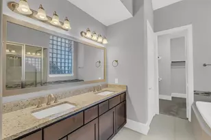 714 N Shepherd Dr, Houston, TX 77007 - Photo 19