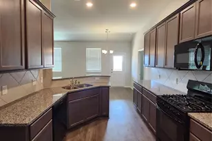11318 Cora Ln, Willis, TX 77318 - Photo 5