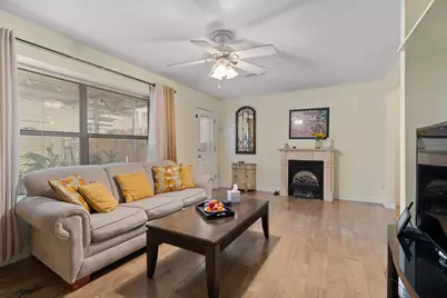 3836 Laura Leigh Drive, Friendswood, TX 77546 - Photo 3