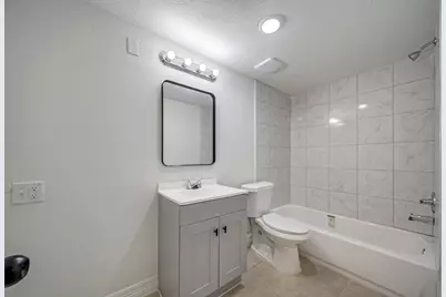 411 Avenue A #7, La Marque, TX 77568 - Photo 3