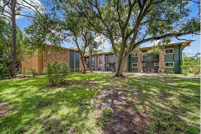 411 Avenue A #7, La Marque, TX 77568 - Photo 1