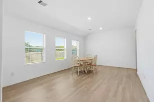 11178 N Lake Mist Ln, Willis, TX 77318 - Photo 3