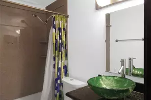 2300 Augusta Dr, Houston, TX 77057 - Photo 9
