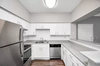 11355 Richmond Avenue #0810, South Houston, TX 77082 - Photo 3