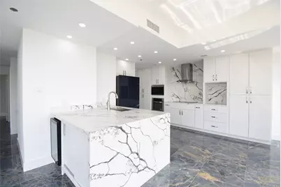 3350 McCue Road #2101, Houston, TX 77056 - Photo 9