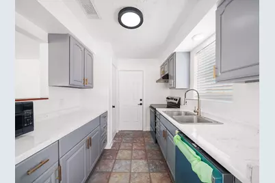 12539 Fern Forest Drive, Houston, TX 77044 - Photo 9