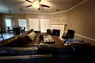 14818 Thomas Mill Ln, Sugar Land, TX 77498 - Photo 9