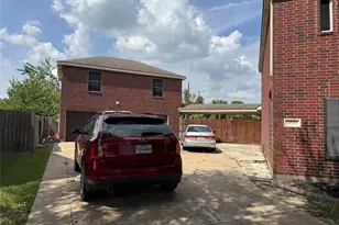 14818 Thomas Mill Ln, Sugar Land, TX 77498 - Photo 3