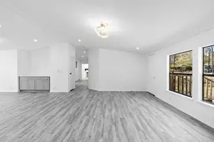 11759 W Hollyhill Dr, Plantersville, TX 77363 - Photo 9