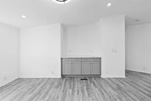 11759 W Hollyhill Dr, Plantersville, TX 77363 - Photo 7