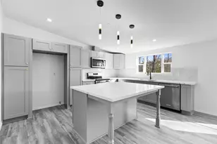 11759 W Hollyhill Dr, Plantersville, TX 77363 - Photo 5