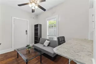 2511 Whitney, Houston, TX 77006 - Photo 9
