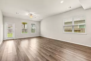 7219 Melrose Ln, Rosharon, TX 77583 - Photo 9