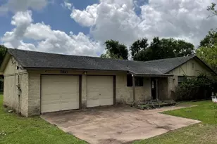 19847 County Rd 319, Brazoria, TX 77422 - Photo 1