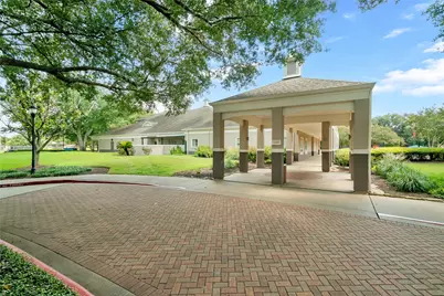 6418 Parkriver Crossing, Sugar Land, TX 77479 - Photo 17