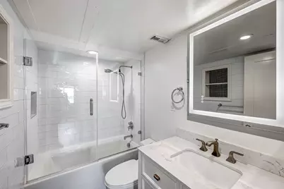 3614 Montrose Boulevard #605, Houston, TX 77006 - Photo 9