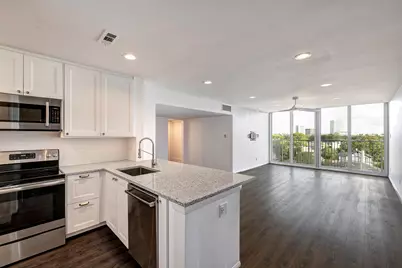 3614 Montrose Boulevard #605, Houston, TX 77006 - Photo 1