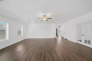 14226 Overbrook Willow Wy, Rosharon, TX 77583 - Photo 7