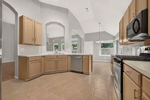 127 Oxford Ct, Richmond, TX 77469 - Photo 17