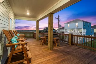 941 S Gateway, Crystal Beach, TX 77650 - Photo 5