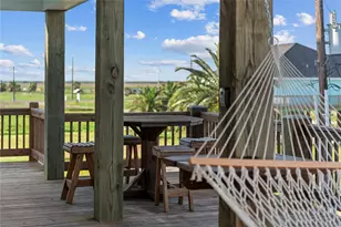 941 S Gateway, Crystal Beach, TX 77650 - Photo 35