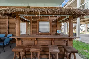 941 S Gateway, Crystal Beach, TX 77650 - Photo 29