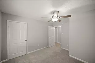 5822 Glenhurst Dr, Houston, TX 77033 - Photo 15