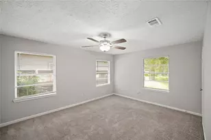 5822 Glenhurst Dr, Houston, TX 77033 - Photo 17
