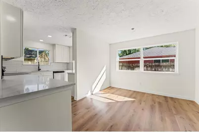 13307 N Thorntree Drive, Houston, TX 77015 - Photo 9