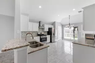 6322 Atlasridge Dr, Houston, TX 77048 - Photo 7