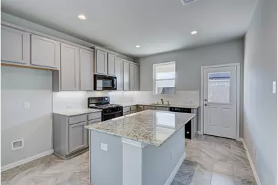 2202 Windy Grove Drive, Texas City, TX 77568 - Photo 7