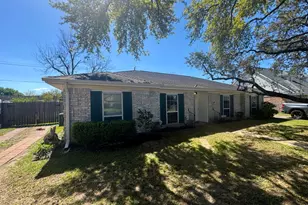 8807 Sandstone St, Houston, TX 77036 - Photo 5