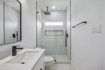 4804 Carmen Street #B, Houston, TX 77033 - Photo 23