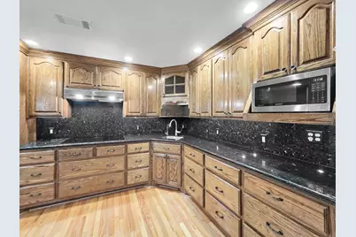 5 Twin Circle Drive, Beaumont, TX 77706 - Photo 9