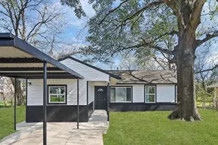 7609 St Lo Rd, Houston, TX 77033 - Photo 3