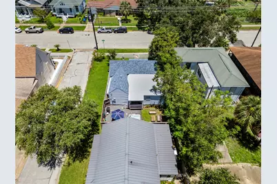 3327 Ursuline Street, Galveston, TX 77550 - Photo 41