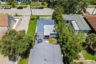 3327 Ursuline St, Galveston, TX 77550 - Photo 41