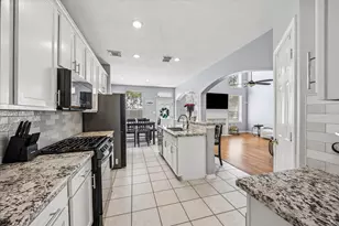 429 Blossomwood Dr, League City, TX 77573 - Photo 7
