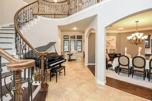 7606 Hampden Ct, Sugar Land, TX 77479 - Photo 11