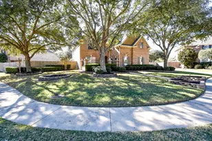 7606 Hampden Ct, Sugar Land, TX 77479 - Photo 9