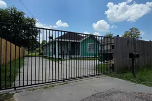 1036 Caperton St, Houston, TX 77022 - Photo 1
