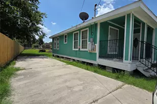 1036 Caperton St, Houston, TX 77022 - Photo 3