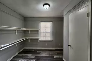 7937 Oak Knoll Ln, Houston, TX 77028 - Photo 11