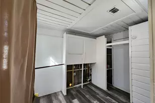 7937 Oak Knoll Ln, Houston, TX 77028 - Photo 9