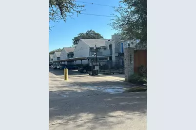 9797 Leawood Boulevard #601, Houston, TX 77099 - Photo 3