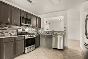 718 Fairfield Ave, La Porte, TX 77571 - Photo 11