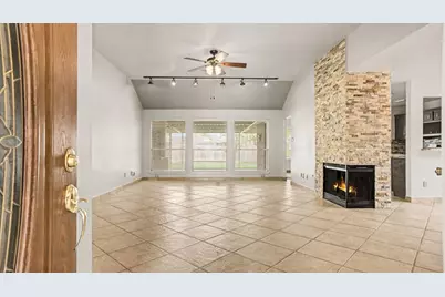 718 Fairfield Avenue, La Porte, TX 77571 - Photo 3