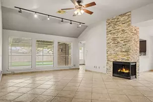 718 Fairfield Ave, La Porte, TX 77571 - Photo 5