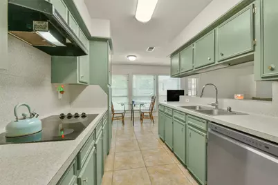 5705 Woodville Lane, Pearland, TX 77584 - Photo 11
